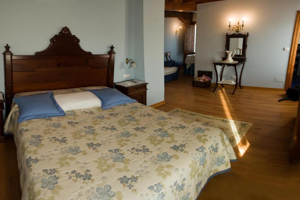 Posada Santa Eulalia Villanueva de la Pena Ruang foto